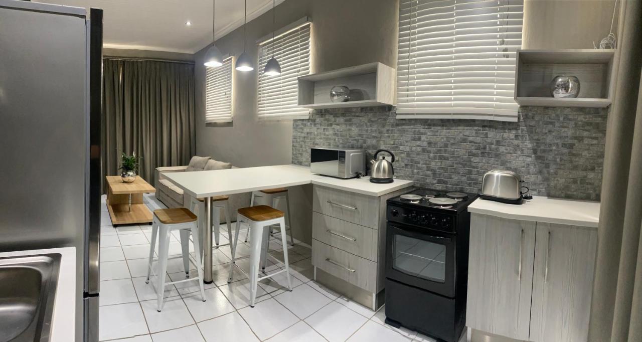 Adventure Apartment - Colchester - 5Km From Elephant Park Kültér fotó